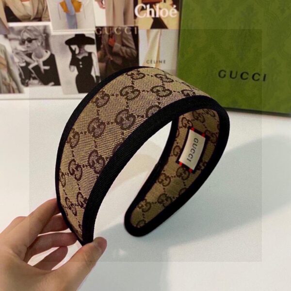replica,repliche,fake,1:1,earrings,bracelet,ring,jewelry Viene fornito con l’ultima fascia per capelli Gucci da banco