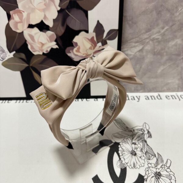 replica,repliche,fake,1:1,earrings,bracelet,ring,jewelry Con confezione da banco dell’ultima fascia Miu Miu