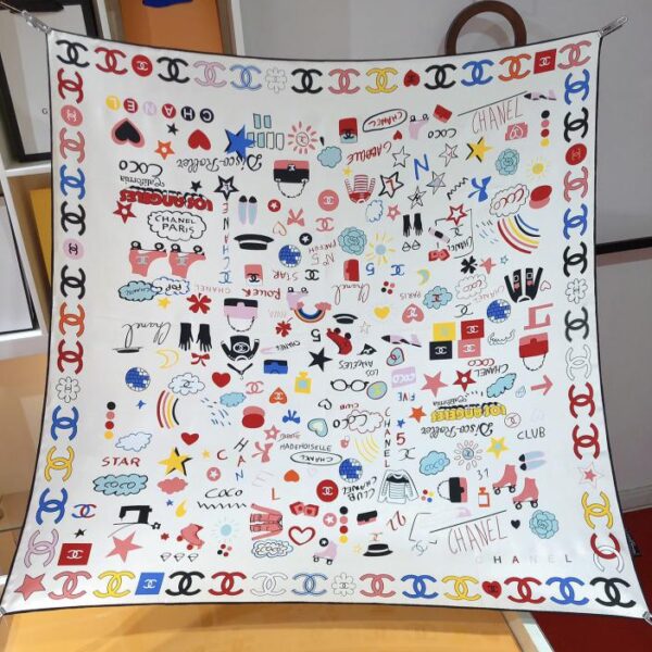SCC2422 Sciarpa quadrata in seta originale Chanel da 90 cm