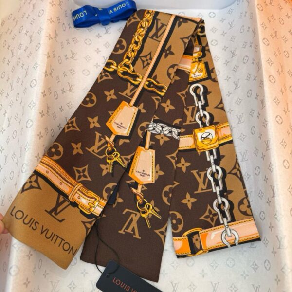 replica,repliche,fake,1:1,earrings,bracelet,ring,jewelry Sciarpa classica in seta bianca e nera di LV Louis Vuitton