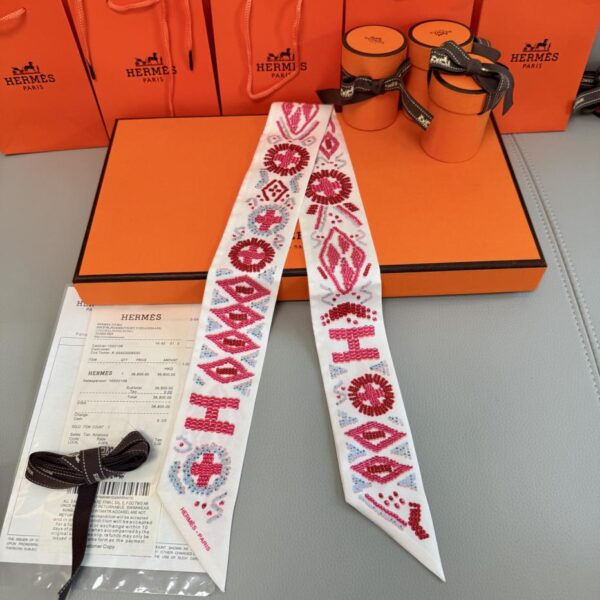 replica,repliche,fake,1:1,earrings,bracelet,ring,jewelry Sciarpa Twilly Hermes “Kelly en perles” (100% seta di gelso)