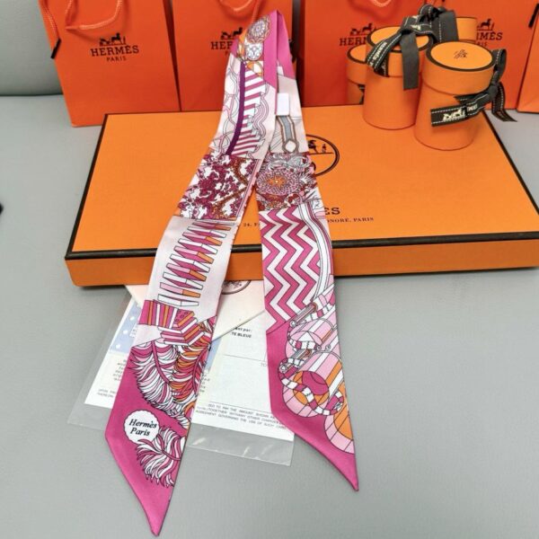 replica,repliche,fake,1:1,earrings,bracelet,ring,jewelry Sciarpa Twilly Hermes “From Umbrella to Showdown” (100% seta di gelso)