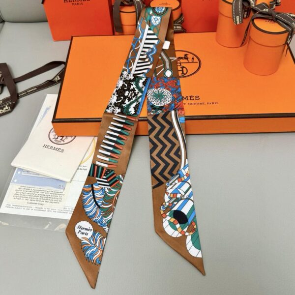 replica,repliche,fake,1:1,earrings,bracelet,ring,jewelry Sciarpa Twilly Hermes “From Umbrella to Showdown” (100% seta di gelso)