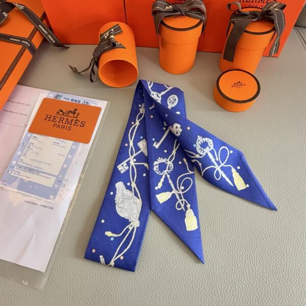 replica,repliche,fake,1:1,earrings,bracelet,ring,jewelry Sciarpa Twilly Hermes “polka dot key” (100% seta di gelso)