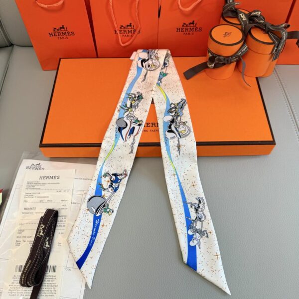 replica,repliche,fake,1:1,earrings,bracelet,ring,jewelry Sciarpa Twilly Hermes “Space Horse Racing” (100% seta di gelso)