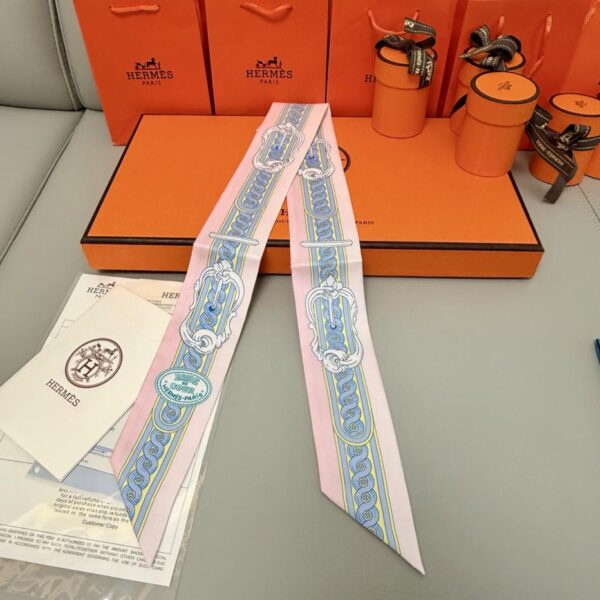 replica,repliche,fake,1:1,earrings,bracelet,ring,jewelry Sciarpa Twilly Hermes “Palace Harness” (100% seta di gelso)