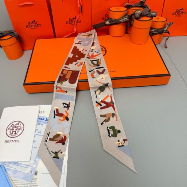 replica,repliche,fake,1:1,earrings,bracelet,ring,jewelry Sciarpa Twilly Hermes “Freedom” Nastro di seta Twilly (100% seta di gelso)
