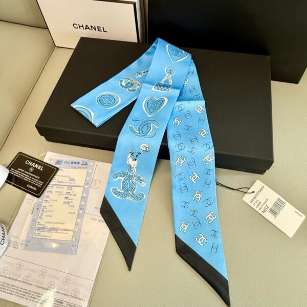 replica,repliche,fake,1:1,earrings,bracelet,ring,jewelry La sciarpa Chanel Twilly è qui
