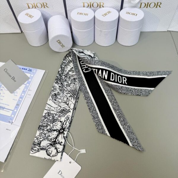 replica,repliche,fake,1:1,earrings,bracelet,ring,jewelry Sciarpa Dior twilly, classico stile elefante della giungla