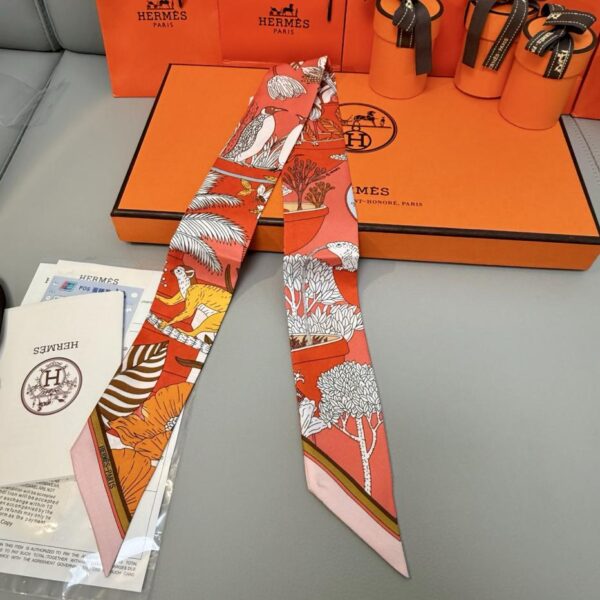 replica,repliche,fake,1:1,earrings,bracelet,ring,jewelry Sciarpa Twilly Hermes “Paradise of Curiosities” (100% seta di gelso)