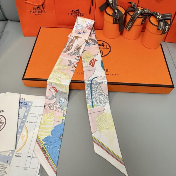 replica,repliche,fake,1:1,earrings,bracelet,ring,jewelry Sciarpa Twilly Hermes “Paradise of Curiosities” (100% seta di gelso)