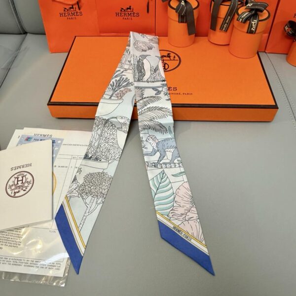 replica,repliche,fake,1:1,earrings,bracelet,ring,jewelry Sciarpa Twilly Hermes “Paradise of Curiosities” (100% seta di gelso)