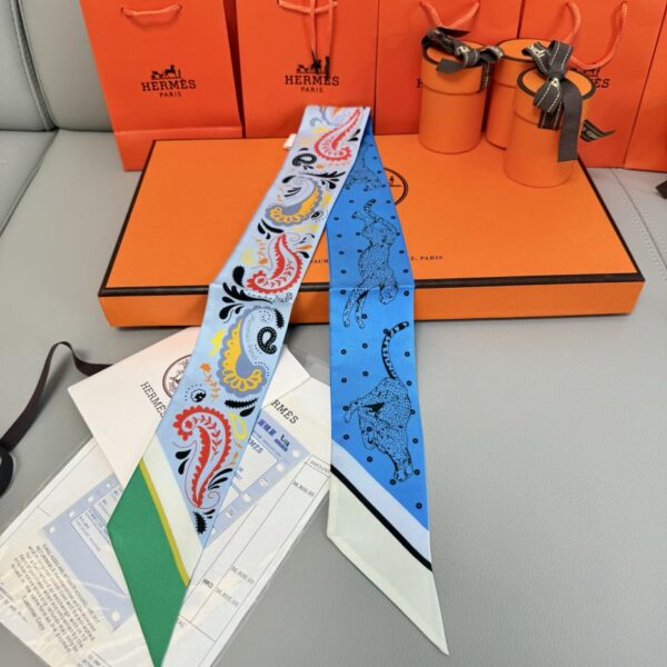 Hermes "Cheetah BANDANA" Sciarpa Twilly Nastro di seta Twilly (100% seta di gelso)