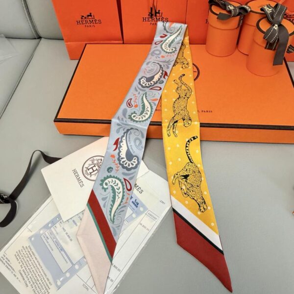 replica,repliche,fake,1:1,earrings,bracelet,ring,jewelry Hermes “Cheetah BANDANA” Sciarpa Twilly Nastro di seta Twilly (100% seta di gelso)
