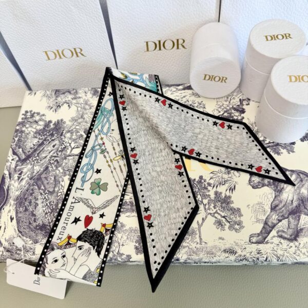 replica,repliche,fake,1:1,earrings,bracelet,ring,jewelry Nastro per carte dei tarocchi Dior