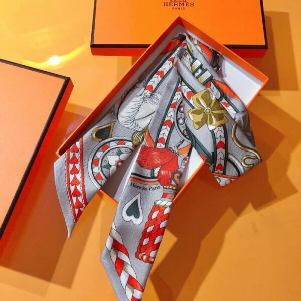 replica,repliche,fake,1:1,earrings,bracelet,ring,jewelry PHMS2430🦋 Il nuovo Twilly [Sweet Saddle] di Hermès‼
