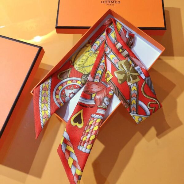 replica,repliche,fake,1:1,earrings,bracelet,ring,jewelry PHMS2430🦋 Il nuovo Twilly [Sweet Saddle] di Hermès‼