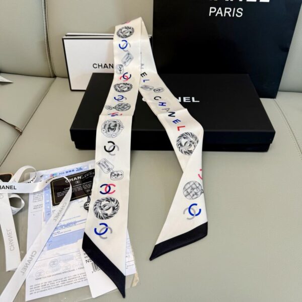 replica,repliche,fake,1:1,earrings,bracelet,ring,jewelry CHANEL contrasta i nuovi streamer