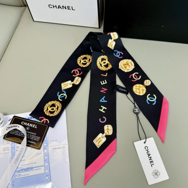 replica,repliche,fake,1:1,earrings,bracelet,ring,jewelry CHANEL contrasta i nuovi streamer