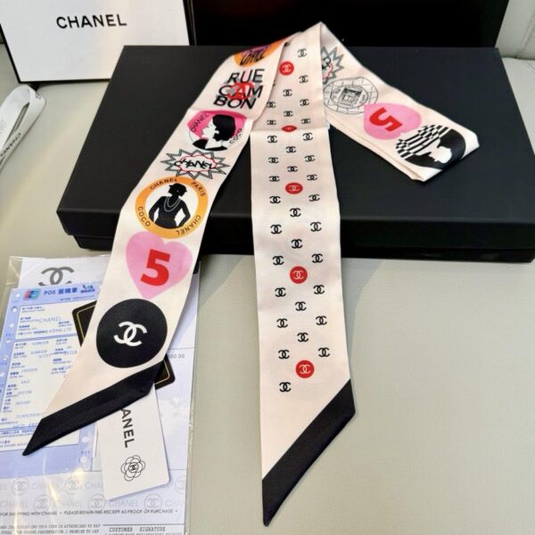 replica,repliche,fake,1:1,earrings,bracelet,ring,jewelry La nuova sciarpa Chanel Twilly è qui