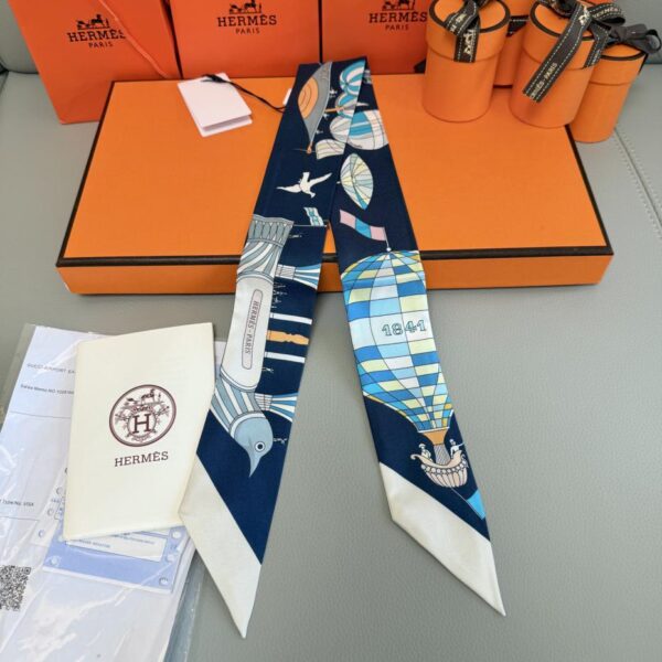 replica,repliche,fake,1:1,earrings,bracelet,ring,jewelry Sciarpa Twilly Hermes “Dream of Soaring in the Sky” (100% seta di gelso)