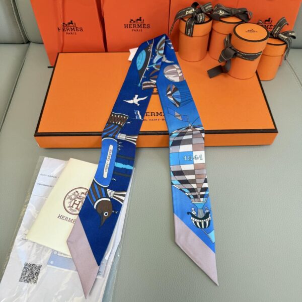 replica,repliche,fake,1:1,earrings,bracelet,ring,jewelry Sciarpa Twilly Hermes “Dream of Soaring in the Sky” (100% seta di gelso)