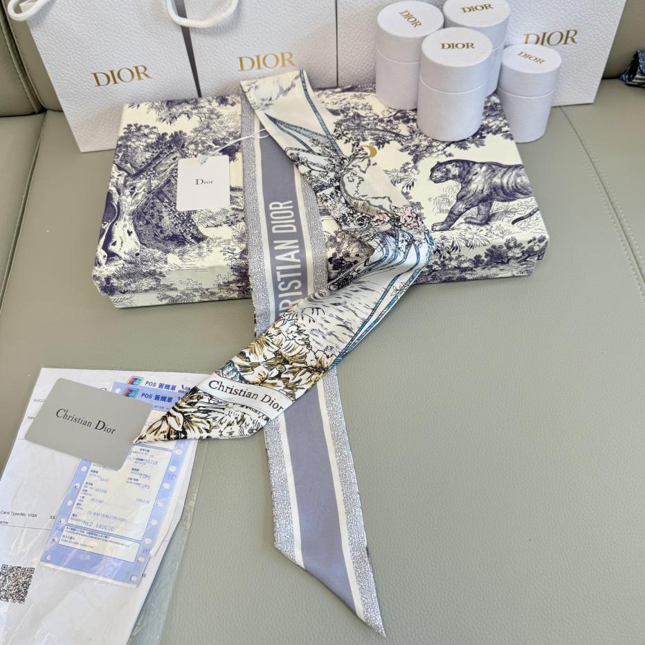 replica,repliche,fake,1:1,earrings,bracelet,ring,jewelry Nastro Dior Rêve d’Infini replica,repliche,fake,1:1,earrings,bracelet,ring,jewelry Nastro Dior Rêve d’Infini