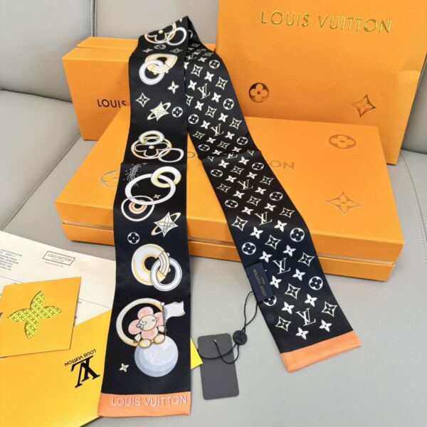 replica,repliche,fake,1:1,earrings,bracelet,ring,jewelry Nuova sciarpa in seta Vivienne