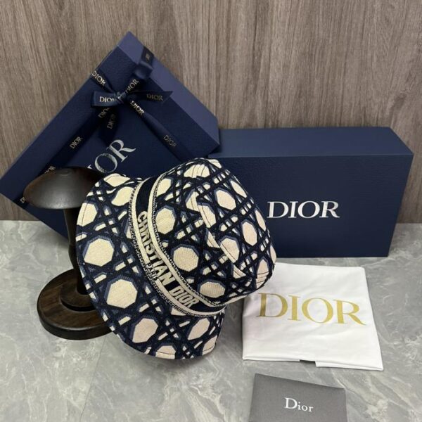 replica,repliche,fake,1:1,earrings,bracelet,ring,jewelry Cappello da pescatore DIOR (E863)