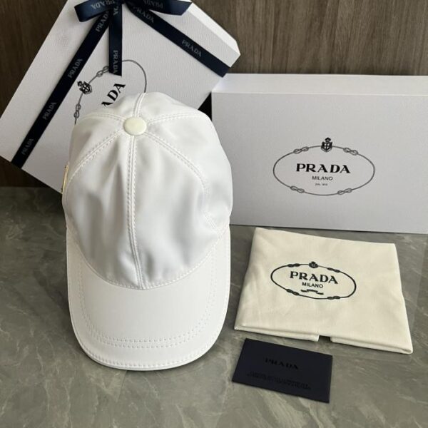 replica,repliche,fake,1:1,earrings,bracelet,ring,jewelry Cappellino da baseball personalizzato originale Prada con visiera (4BD8) in vendita sul sito ufficiale