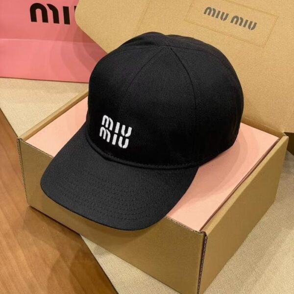 replica,repliche,fake,1:1,earrings,bracelet,ring,jewelry Cappellino da baseball MIU MIU