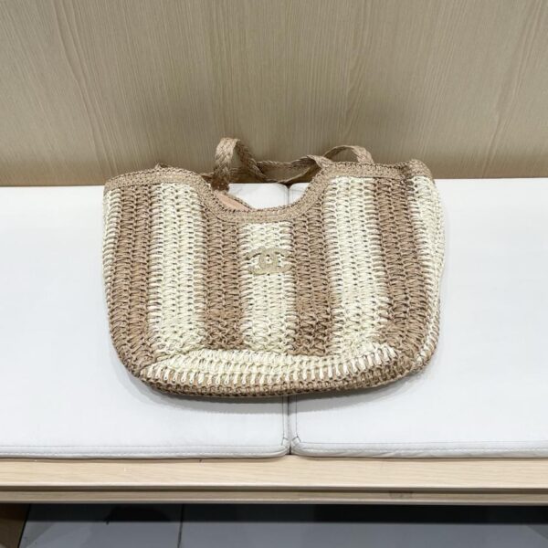 Borse Chanel intrecciate a mano transfrontaliere