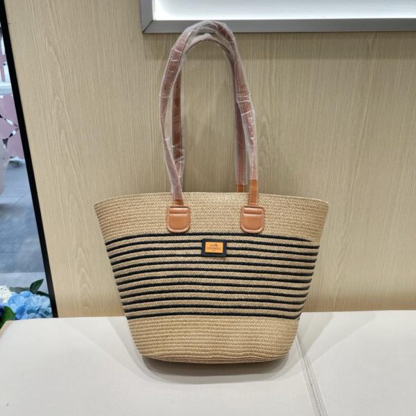 replica,repliche,fake,1:1,earrings,bracelet,ring,jewelry Nuova borsa da donna in paglia fatta a mano di Hermes