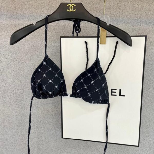 replica,repliche,fake,1:1,earrings,bracelet,ring,jewelry Il nuovo bikini di Chanel è un costume da bagno adatto a varie scene: mare, piscina, sorgenti termali, parco acquatico, rafting