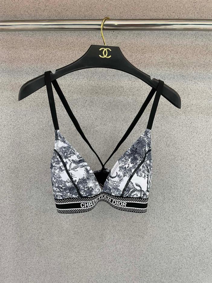 replica,repliche,fake,1:1,earrings,bracelet,ring,jewelry Costume da bagno diviso Dior adatto a varie scene ♀ Mare, piscina, sorgente termale, parco acquatico, rafting replica,repliche,fake,1:1,earrings,bracelet,ring,jewelry Costume da bagno diviso Dior adatto a varie scene ♀ Mare, piscina, sorgente termale, parco acquatico, rafting