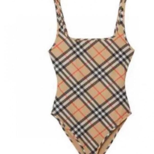 replica,repliche,fake,1:1,earrings,bracelet,ring,jewelry Il nuovo costume da bagno di Burberry è adatto a varie scene: mare, piscina, sorgente termale, parco acquatico, rafting