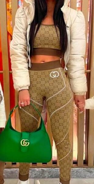 replica,repliche,fake,1:1,earrings,bracelet,ring,jewelry La nuova tuta sportiva per abbigliamento da yoga fitness ad alta elasticità di Gucci