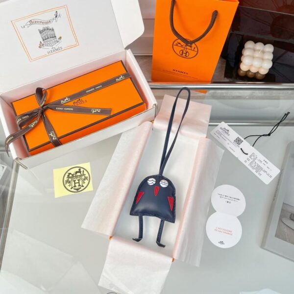 replica,repliche,fake,1:1,earrings,bracelet,ring,jewelry Ciondolo per borsa HERMES Hibouton Charm
