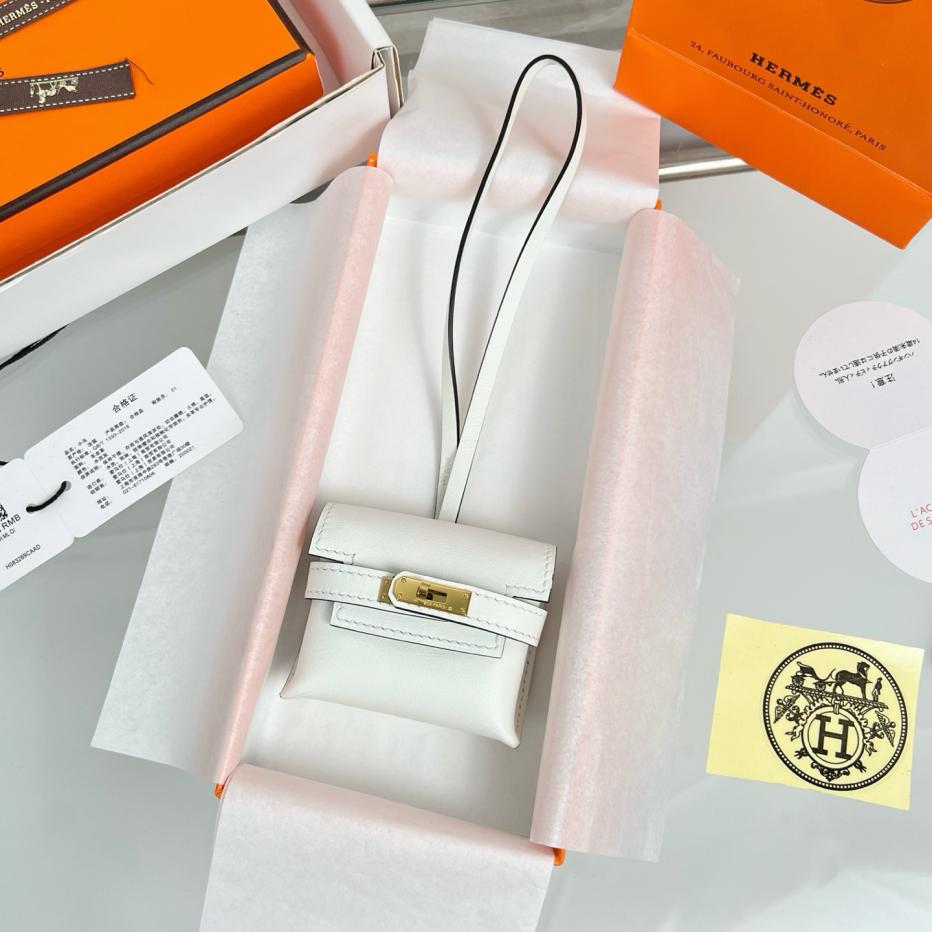 replica,repliche,fake,1:1,earrings,bracelet,ring,jewelry Ciondolo per borsa per cuffie HERMES Kelly, prodotto originale squisito, puramente fatto a mano con cuciture replica,repliche,fake,1:1,earrings,bracelet,ring,jewelry Ciondolo per borsa per cuffie HERMES Kelly, prodotto originale squisito, puramente fatto a mano con cuciture