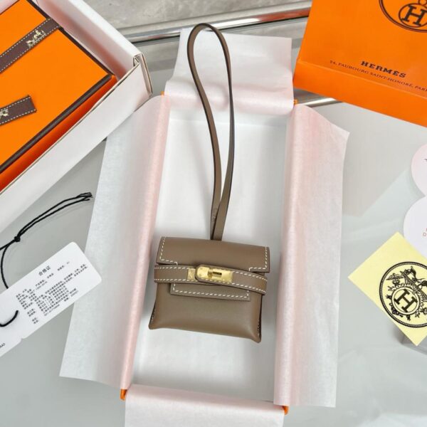 replica,repliche,fake,1:1,earrings,bracelet,ring,jewelry Ciondolo per borsa per cuffie HERMES Kelly, prodotto originale squisito, puramente fatto a mano con cuciture