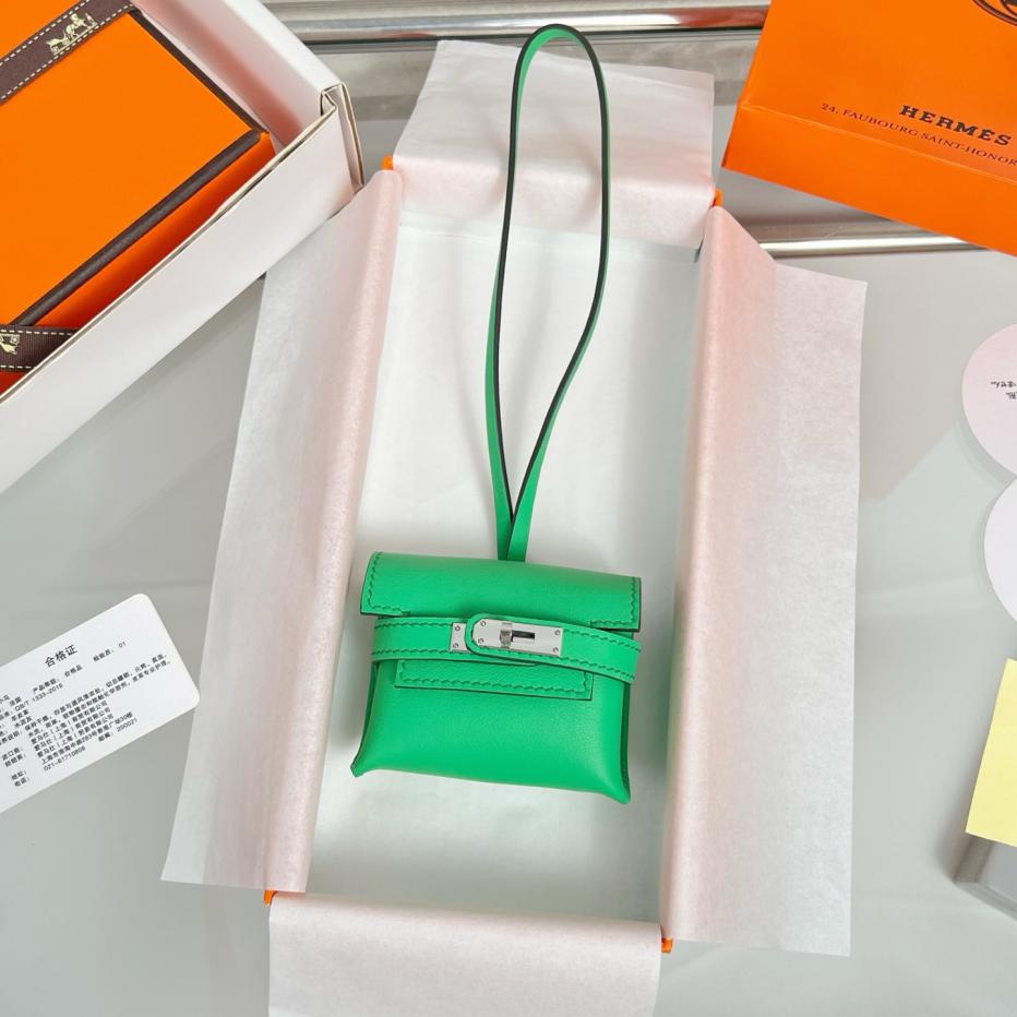 replica,repliche,fake,1:1,earrings,bracelet,ring,jewelry Ciondolo per borsa per cuffie HERMES Kelly, prodotto originale squisito, puramente fatto a mano con cuciture replica,repliche,fake,1:1,earrings,bracelet,ring,jewelry Ciondolo per borsa per cuffie HERMES Kelly, prodotto originale squisito, puramente fatto a mano con cuciture