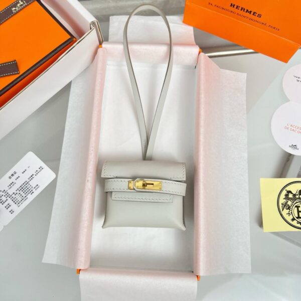 replica,repliche,fake,1:1,earrings,bracelet,ring,jewelry Ciondolo per borsa per cuffie HERMES Kelly, prodotto originale squisito, puramente fatto a mano con cuciture