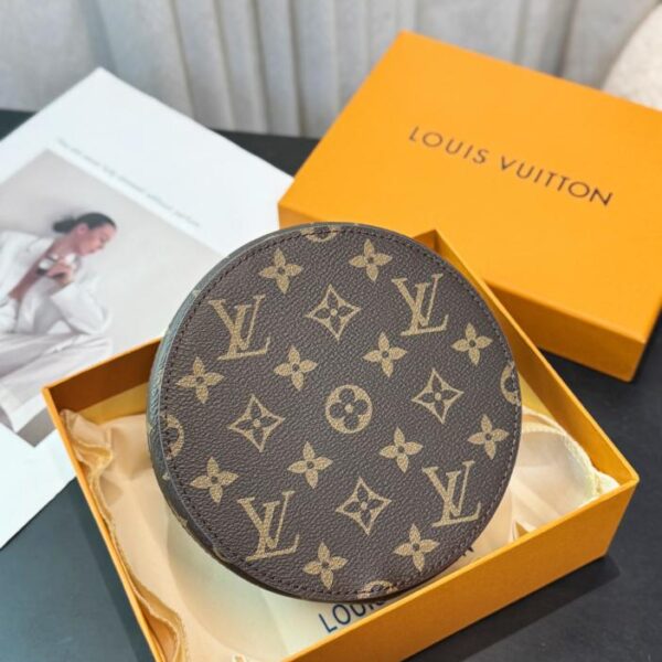 replica,repliche,fake,1:1,earrings,bracelet,ring,jewelry Scatola portaoggetti leggera serie lusso lv scatola portaoggetti 3 modelli Vivienne Candy Box