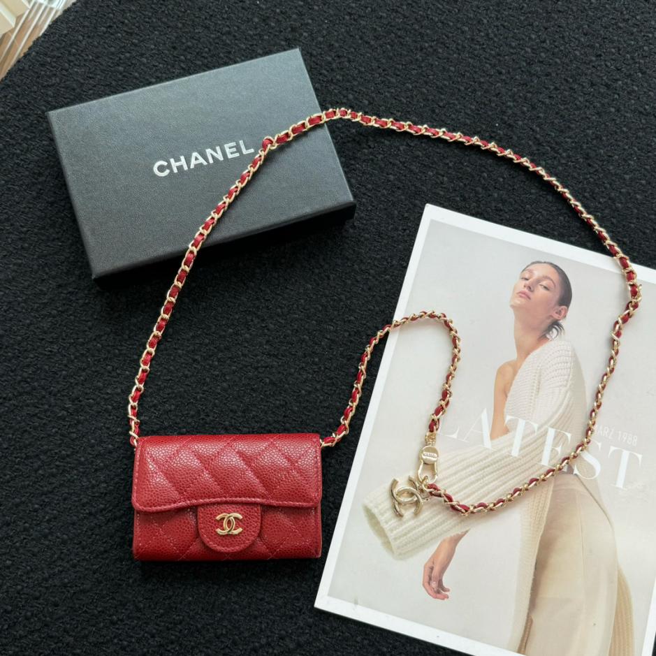 replica,repliche,fake,1:1,earrings,bracelet,ring,jewelry Nuova mini borsa a tracolla Chanel Ball in pelle caviale replica,repliche,fake,1:1,earrings,bracelet,ring,jewelry Nuova mini borsa a tracolla Chanel Ball in pelle caviale