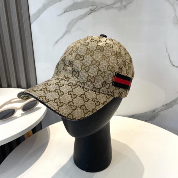 replica,repliche,fake,1:1,earrings,bracelet,ring,jewelry Cappellino da baseball originale classico Gucci, versatile per uomo e donna in tutte le stagioni