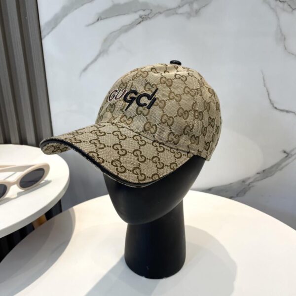 replica,repliche,fake,1:1,earrings,bracelet,ring,jewelry Cappellino da baseball originale classico Gucci, versatile per uomo e donna in tutte le stagioni