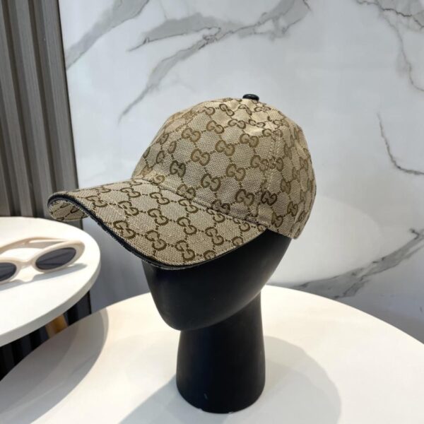 replica,repliche,fake,1:1,earrings,bracelet,ring,jewelry Cappellino da baseball originale classico Gucci, versatile per uomo e donna in tutte le stagioni