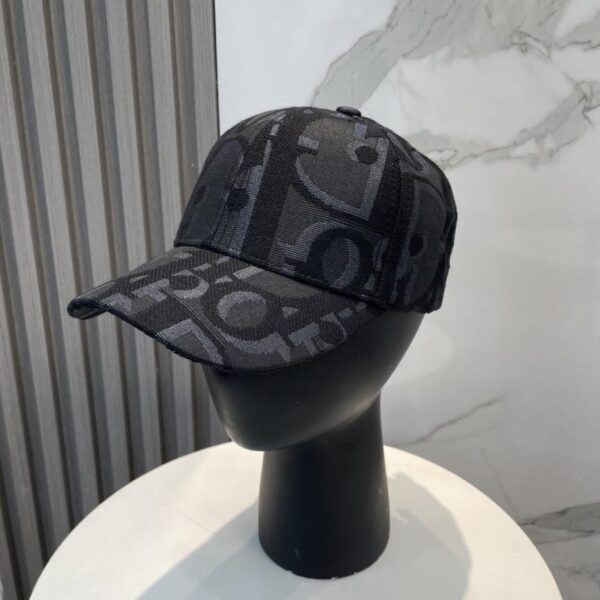 replica,repliche,fake,1:1,earrings,bracelet,ring,jewelry Cappellino da baseball Dior nuovo originale