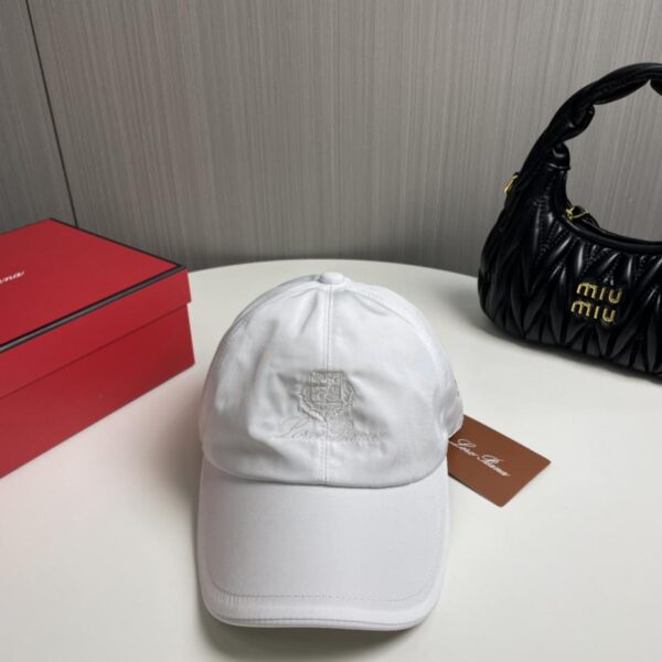 replica,repliche,fake,1:1,earrings,bracelet,ring,jewelry PLoro Piana contatore nuovo cappellino da baseball versione alta