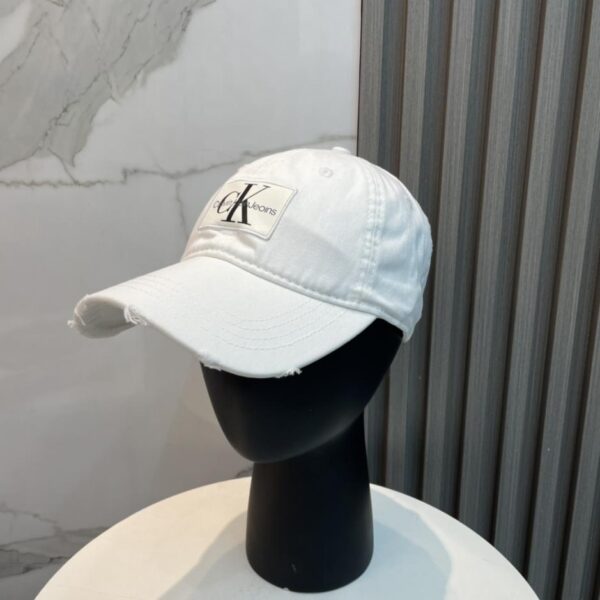 replica,repliche,fake,1:1,earrings,bracelet,ring,jewelry Cappellino da baseball con logo Calvin Klein CK